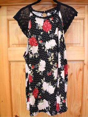 torrid Floral Lace-Sleeve Blouse Top Black with Red & Cream Pink Blooms 4